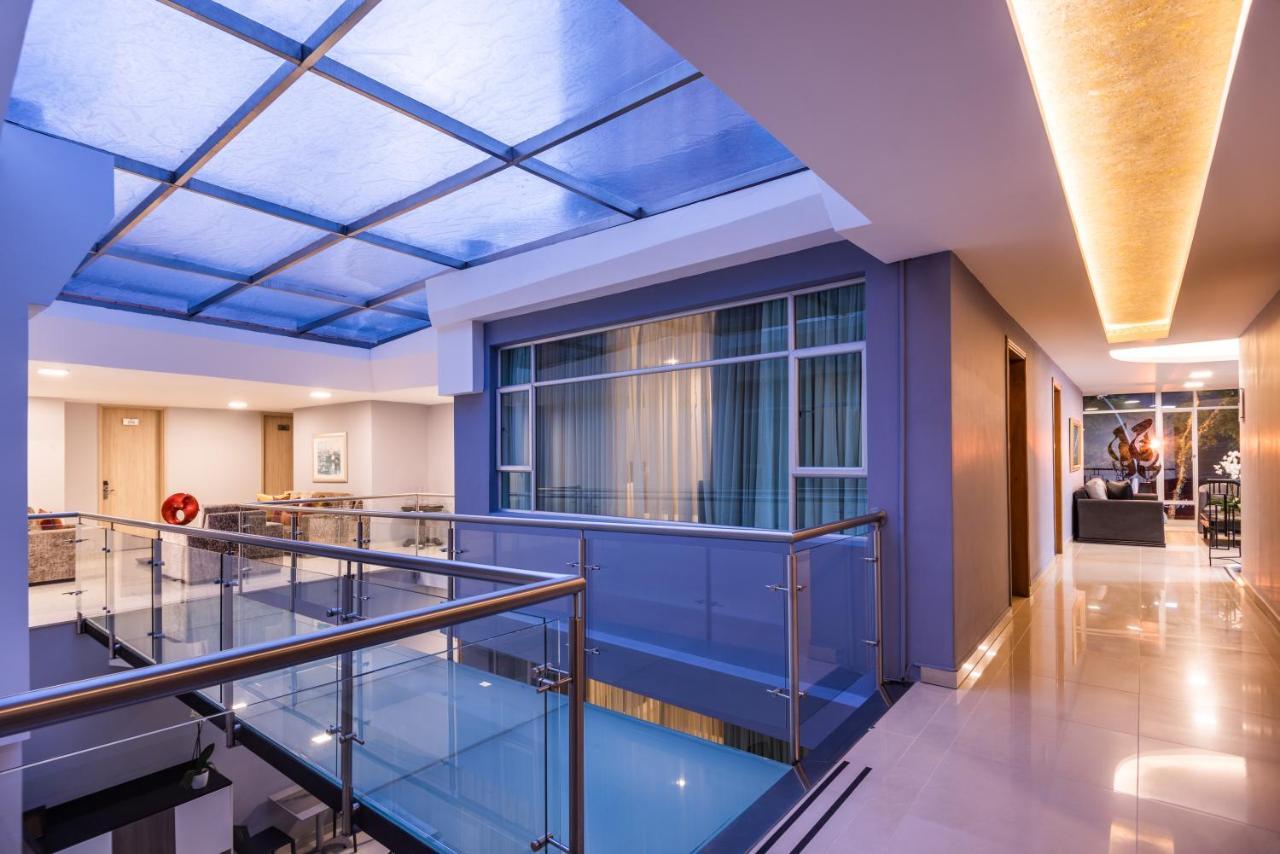 Hotel Asturias Меделин Екстериор снимка
