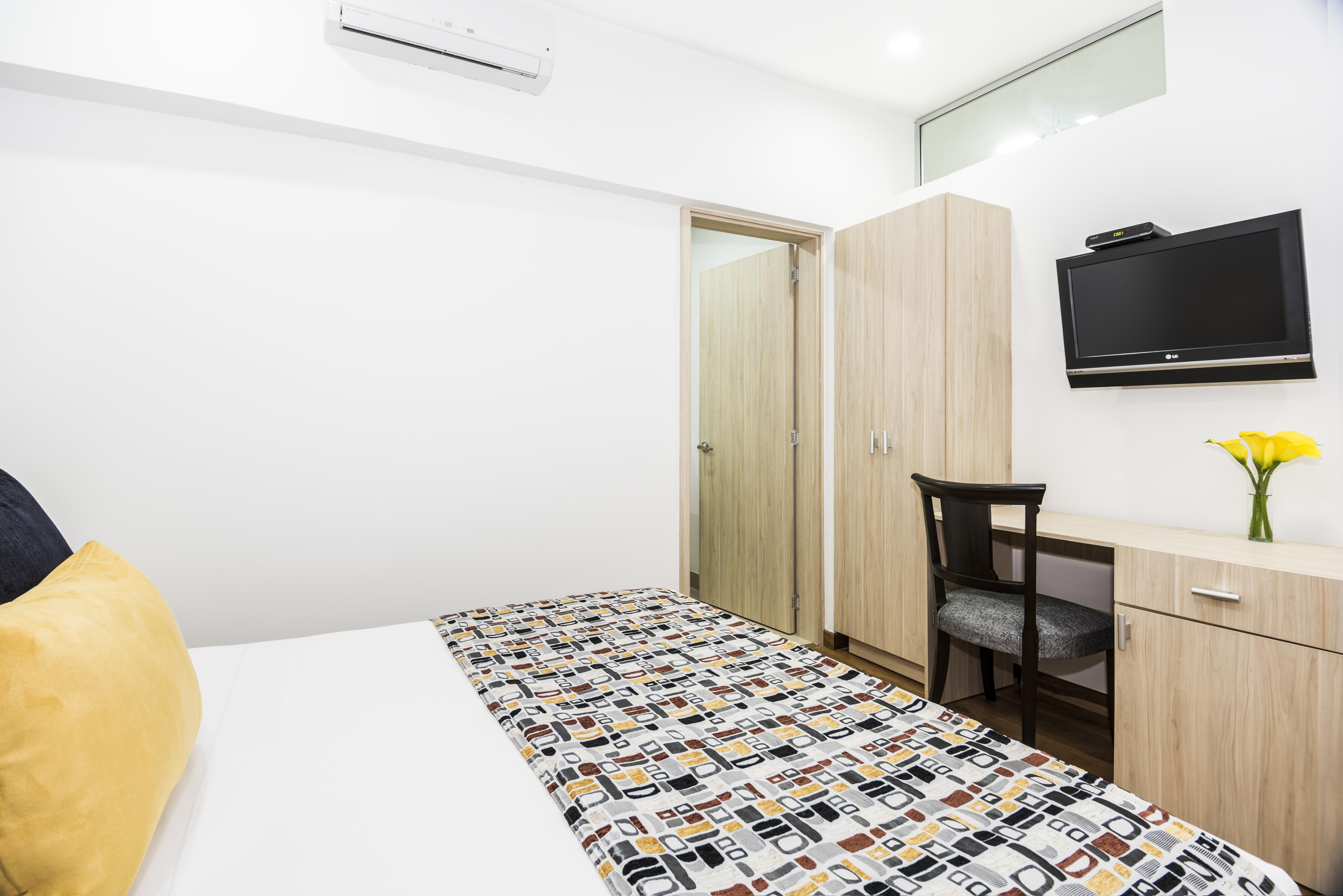 Hotel Asturias Меделин Екстериор снимка